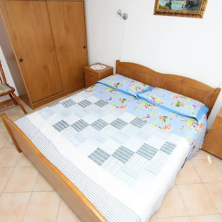 Apartment Fuer 2 Personen Ca 40 Qm In Rovinj, Istrien Istrische Riviera *